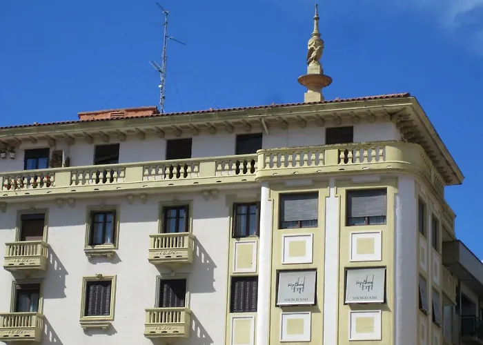 Piso Centrico Amplio-luminoso Apartamento *